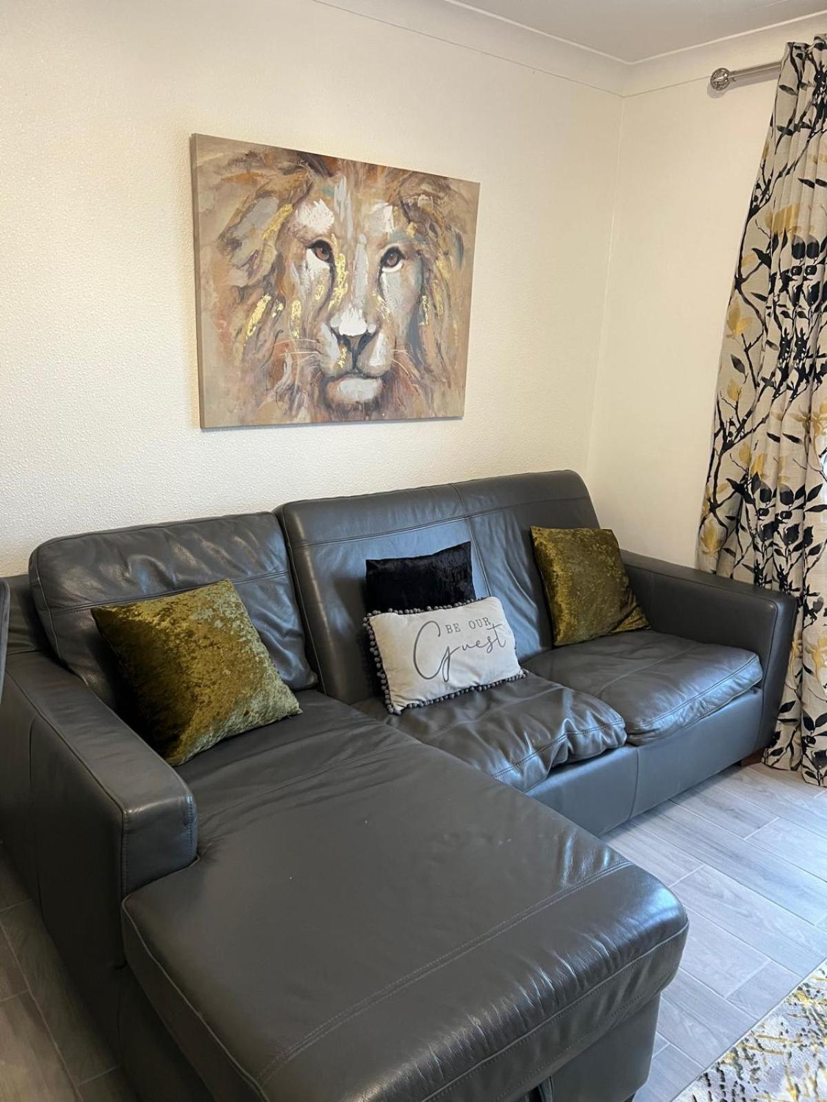 Beautiful 2-Bedroom In Grays Close To Lakeside מראה חיצוני תמונה