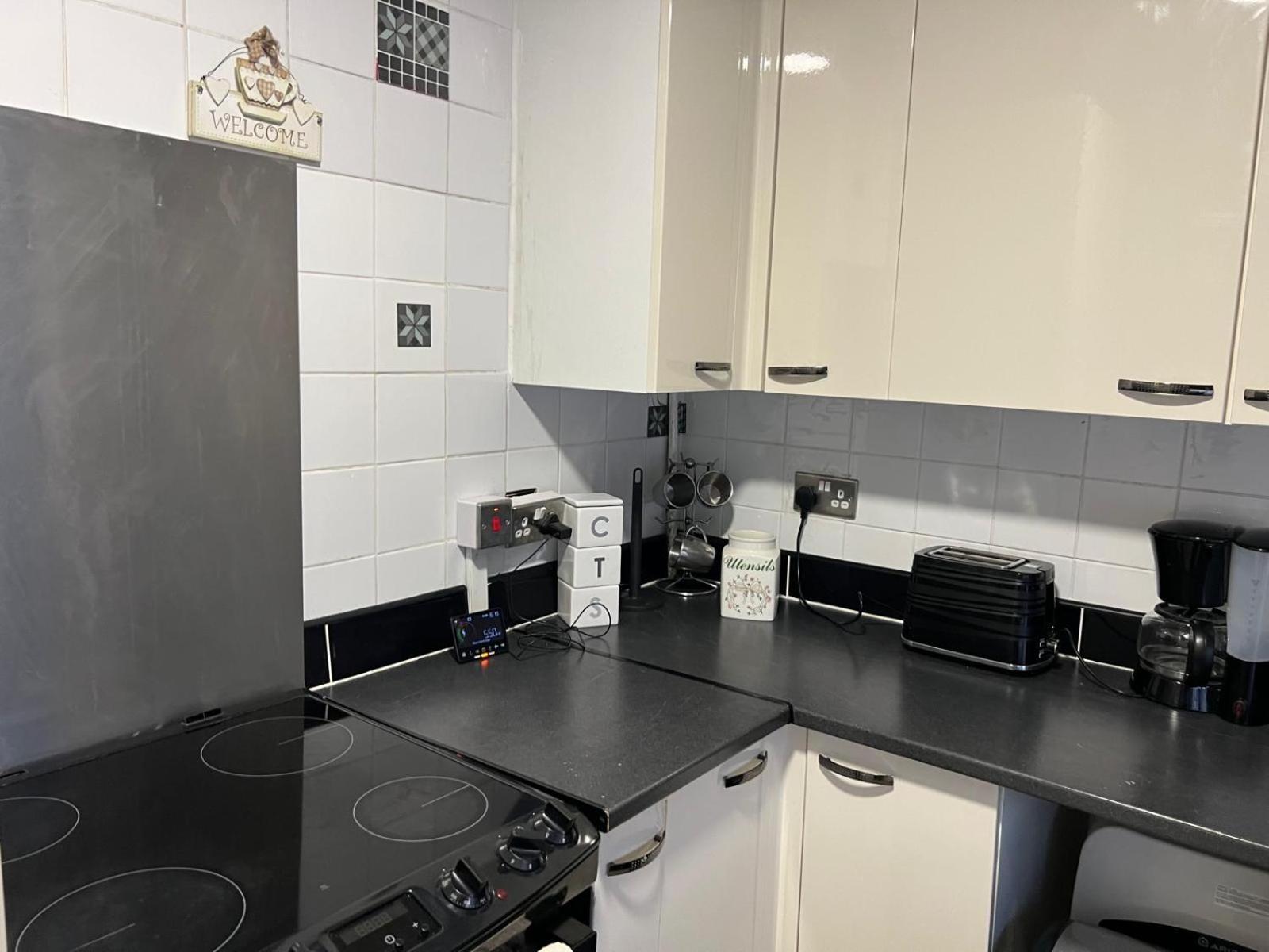 Beautiful 2-Bedroom In Grays Close To Lakeside מראה חיצוני תמונה