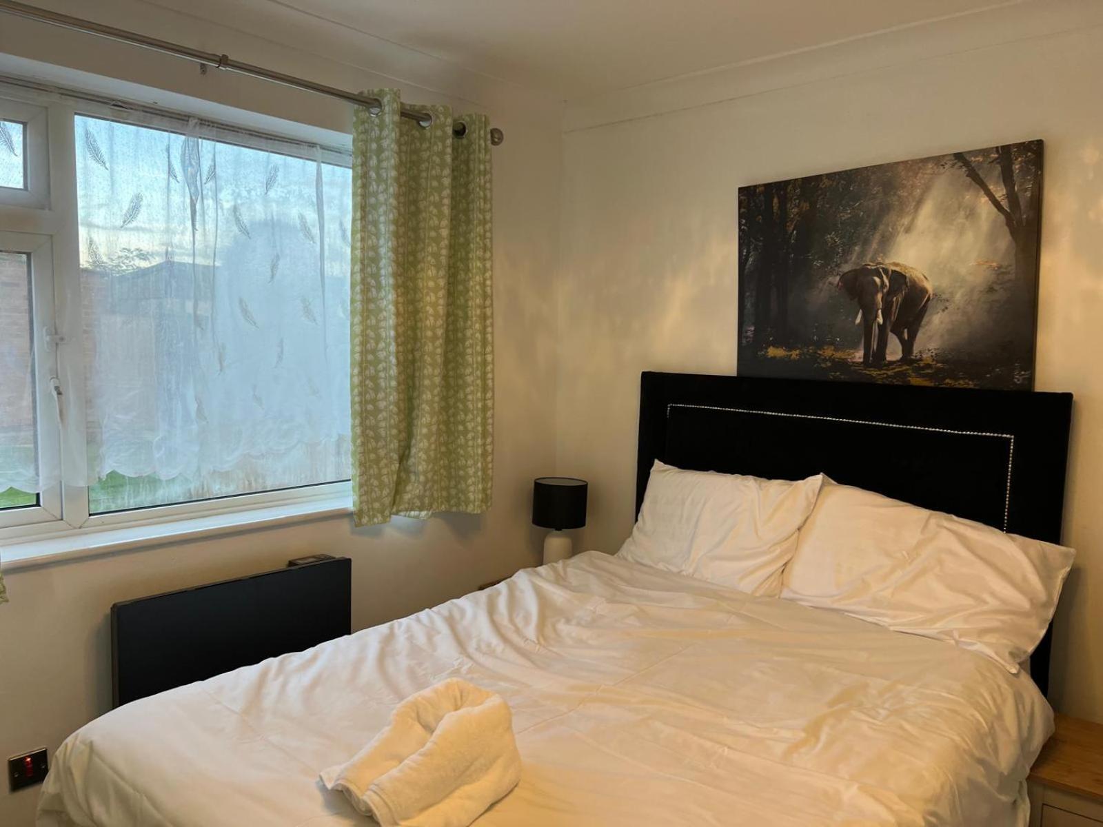 Beautiful 2-Bedroom In Grays Close To Lakeside מראה חיצוני תמונה